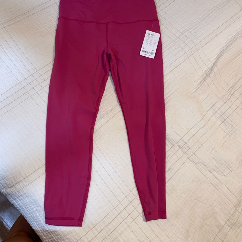 Athleta salutation legging